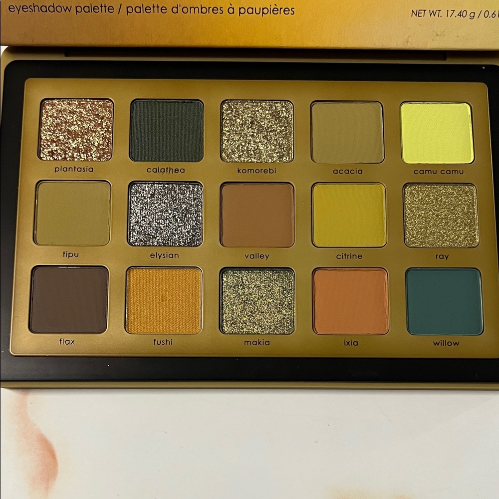 Natasha Denona Yucca Palette - Bold Green and Gold Tones - Picture 2 of 2